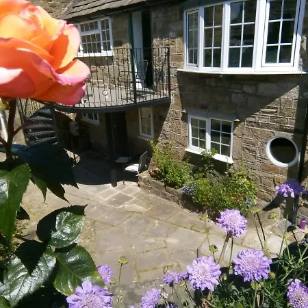 Rivulet Apartment *